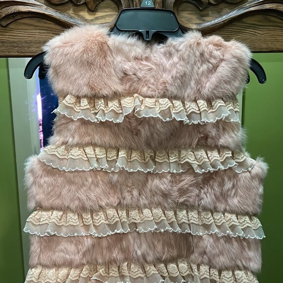 Women’s Real Fur Vest With Lace Trimming Autumn/Winter - Picture 2 of 10
